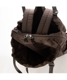 Y'SACCS 【Y’SACCS vous et】ポーチ付き4WAYリュック