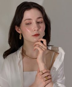 Phoebe 【金属アレルギー対応】プライムオーバルフープピアス　ゴールド