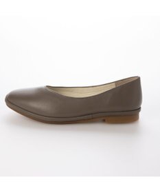 ing <ing>【サスティナブルシリーズ】Vカットフラットパンプス