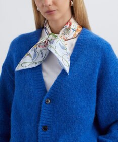 LIBERTY. アイアンシ ガーデン シルクスカーフ 70