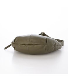 UNBILLION アトランタ ATLANTA / やぎ革軽量ハーフムーンショルダー