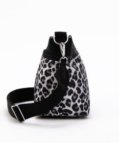 LeSportsac SMALL BUCKET BAG/ニュートラルレオパード