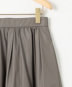 組曲 レザーライクライト タックギャザースカート