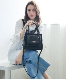 style code 【MERCURYDUO/マーキュリーデュオ】メタリッククラック調型押し フラップハンドバッグ