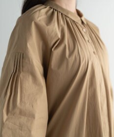 muuc 〈オーガニックコットン〉〈コットンブロード生地〉〈カラーにより異なる生地〉〈通年着られる〉コットン裾プリ ーツ 前開き ワンピース