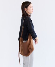 UNFILO シアー ショルダーバッグ ブラウン