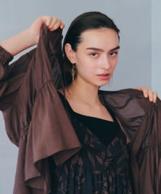 YECCA VECCA リボンデザインシアーブラウス