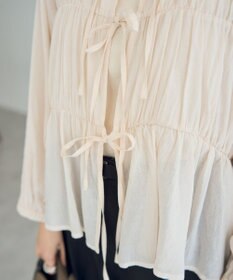 YECCA VECCA リボンデザインシアーブラウス