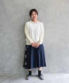 muuc 〈コットン×リネン〉〈高品質なドライタッチ生地〉〈遠州織物の工場で織られた上質な生地〉野小花刺繍 ウエスト後ろゴムあり 裏地あり ギャザースカート