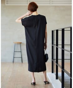 ICB 【接触冷感・UVケア・速乾・洗える】FluidBackSatin ワンピース