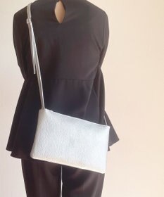 Hekhèr Le Style de Vie 新素材・新色追加【日本製】シュリンクレザー スクエアショルダーバッグ シルバー