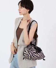 LeSportsac E/W CITY DRAWSTRING BAG??? /アップタウンラフィアゼブラ/ブラック