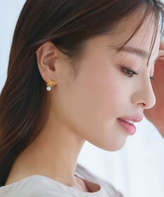 Tiaclasse 【金属アレルギー対応／選べる2タイプ】リボン＋パールピアス