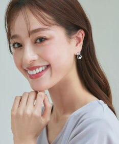 Tiaclasse 【金属アレルギー対応／選べる2タイプ】リボン＋パールピアス