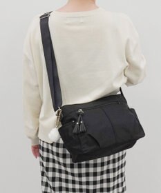 ACE BAGS & LUGGAGE kanana project collection タッセル-e ショルダーバッグ 横 68872