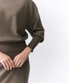 BEIGE， LAURA / ドライタッチ ストレッチニットプルオーバー