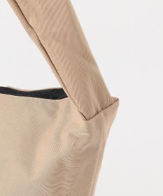 LA BAGAGERIE 【maison vert】 【トラベルにぴったり！】メニーポケットボディショルダーバッグ