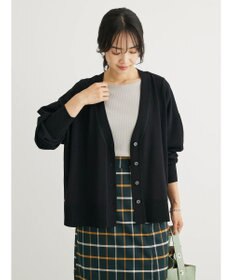 Green Parks 洗える　ステッチ入りＶネックカーディガン