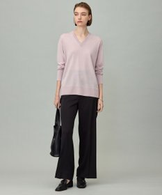 ICB L 【洗える】コンパクトファインウール Vネックニット