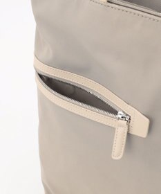 Y'SACCS アシメファスナーポケットリュック