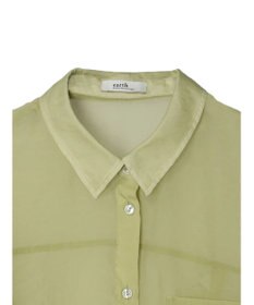 earth music&ecology ソデスリットクロップドシャツ