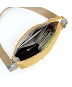 IBIZA シウダード　ナイロンショルダーバッグ