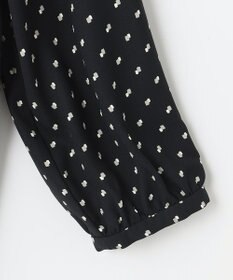 自由区 【セット可/洗える】ダブルスクエアプリント バンドカラーブラウス