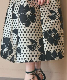 GRACE CONTINENTAL ドットボタニカルジャガードドレス
