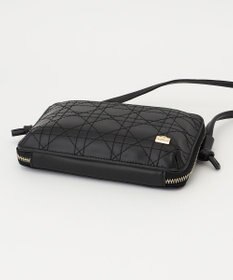 LA BAGAGERIE 【レザー×ステッチ】スクエアマルチポシェット