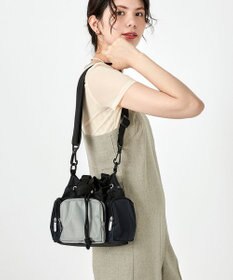 LeSportsac CONV DRAWSTRING CROSSBODY/ブラック/ドーブ/ディープシーブルー CB