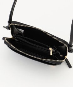 LA BAGAGERIE 【レザー×ステッチ】スクエアマルチポシェット