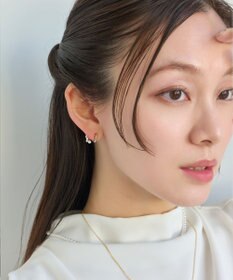 Phoebe 【痛くないシリーズ】ミルキーウェイパールフロートライトフィットイヤリング　ゴールド