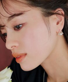 Tiaclasse 【金属アレルギー対応】トライアングルパールピアス