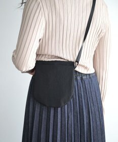 NIZYU KANO LIGHT NYLONショルダーポーチ