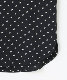 自由区 【セット可/洗える】ダブルスクエアプリント バンドカラーブラウス