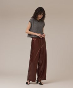 GRACE CONTINENTAL レザーライクパンツ