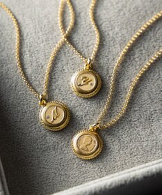 J.PRESS LADIES 【リバーシブル】イニシャルコイン ネックレス