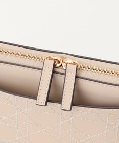 LA BAGAGERIE 【レザー×ステッチ】スクエアマルチポシェット