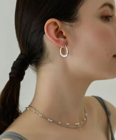 Phoebe 〈金属アレルギー対応〉Uラインプランプフープピアス　シルバー　ぷっくり/ステンレス