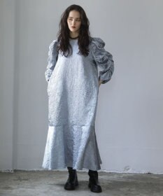 Green Parks ■ＥＳＣＡＲ　エンボスギャザースリーブワンピース