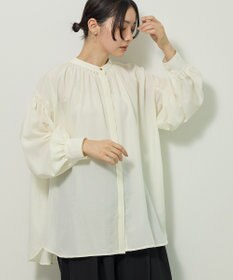 Green Parks ｅａｓｅ　ｂｌｕｅ．バックシャーリングブラウス