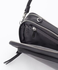 Y'SACCS イタリアンシープ多機能ポシェット