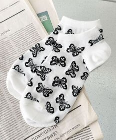 WEGO 総柄バタフライショートソックス