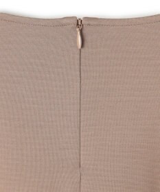 ICB L 【WEB限定・洗える】ヴィスコースストレッチポンチ イレギュラーヘムプルオーバー