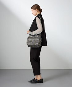 Y'SACCS ドローイングチェックショルダーバッグ