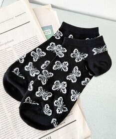 WEGO 総柄バタフライショートソックス