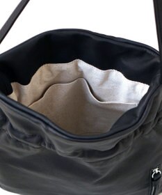 FOLNA RD ソフトレザー巾着ショルダーバッグ