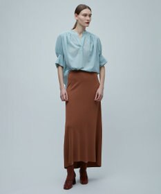 BEIGE， VALOIS / ニットスカート