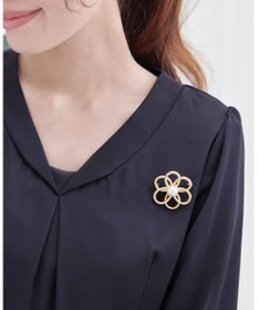 Tiaclasse 【安田美沙子さんスタイリングアイテム】フラワーモチーフブローチ
