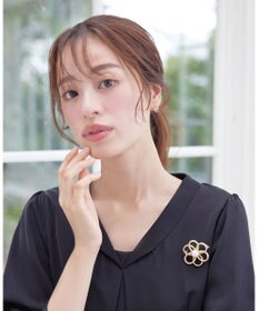 Tiaclasse 【安田美沙子さんスタイリングアイテム】フラワーモチーフブローチ